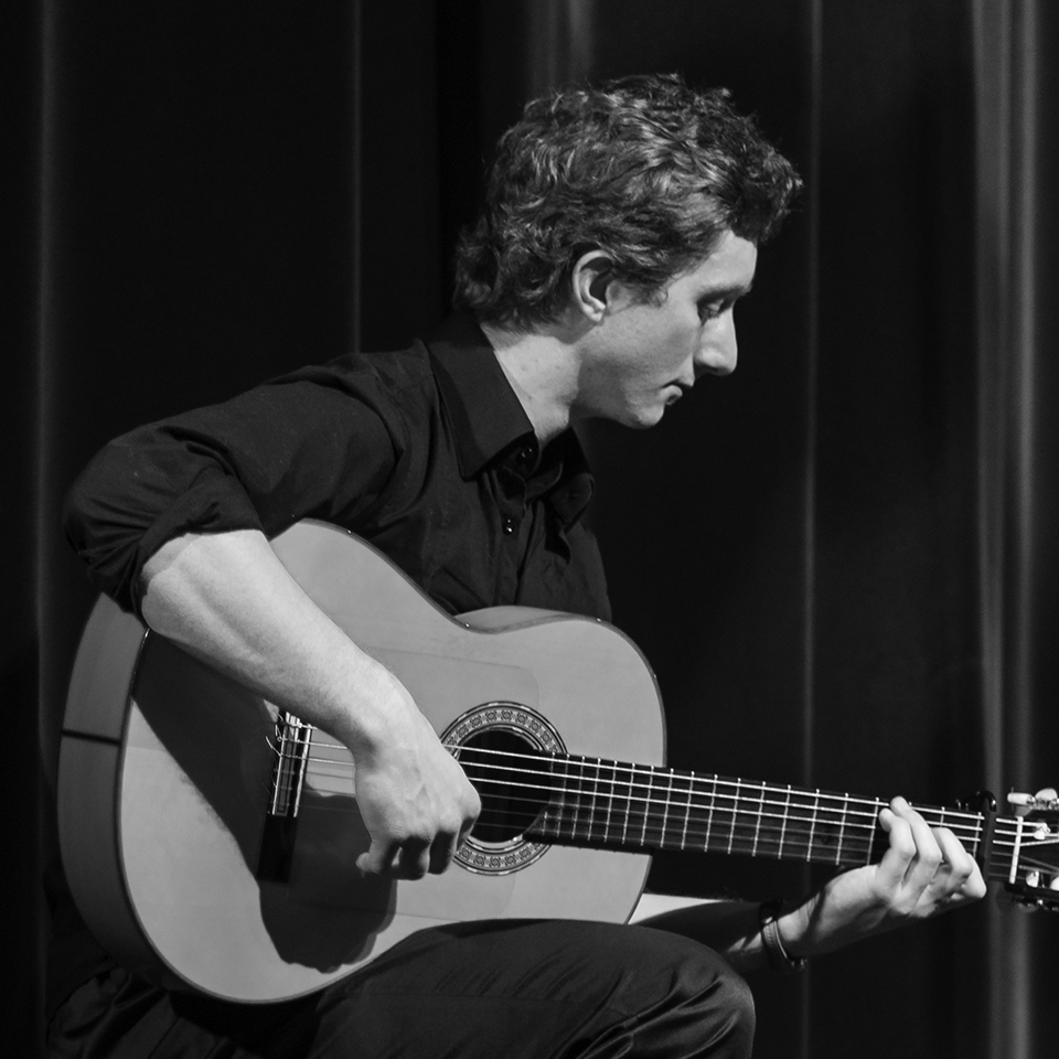 Gareth-Owen-Flamenco-Guitarist