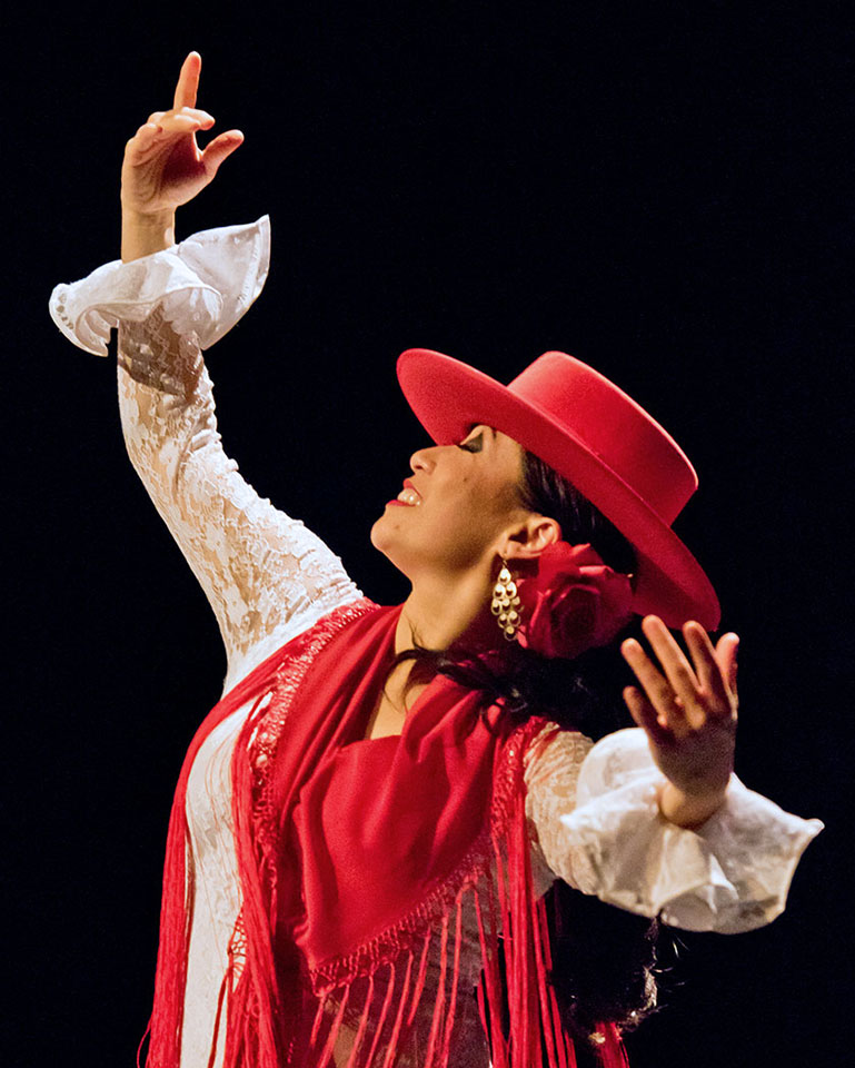 Kasandra-Flamenco-Dance-Red-Hat-Garrotin
